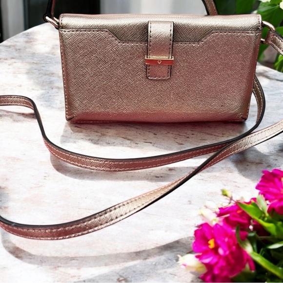 🪷 Kate Spade Rose Gold Phone Wallet Crossbody Bag - Picture 2 of 7